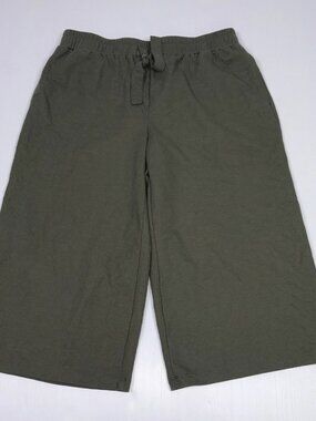 REITMANS women's  kaki Capri Pants size 14